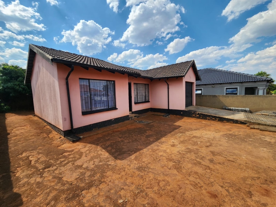 2 Bedroom Property for Sale in Tlhabane West North West